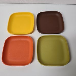 Tupperware Toys set of 4 child plates. Each plate measures 4"